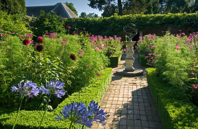 Cottesbrooke Hall Gardens